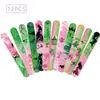 Amazon Tema Bruja Mala Llavero de PVC Pulsera de Círculo Pat Decoración de Pegatina para Bolso Bolsa de Papel