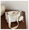 Bolso de pana para mujer estilo nuevo 2025, Bolso dumpling moderno y versátil, Bolso de suegra de alta calidad, Bolso bandolera casual retro