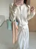 Colección Otoño 2025 de nicho coreano: Cárdigan de punto con estampado de huevos y botones plateados, suéter de cuello redondo para mujer, top y prenda de abrigo