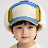 Boné de beisebol infantil com blocos de cores para outono e inverno, chapéu Lei Feng sem marca, boné de bico de pato unissex à prova de vento e quente para atividades ao ar livre