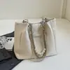 Bolso de mujer de gran capacidad, nuevo y moderno 2026, bolso de hombro casual simple elegante, bolso tote versátil de alta gama para ir al trabajo