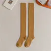 Medias por encima de la rodilla, calcetines para mujer, calcetines gruesos y cálidos de algodón de rizo, calcetines altos hasta el muslo con forro polar de toalla de estilo universitario de otoño e invierno