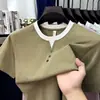 Camiseta T-shirt masculina de luxo leve, com design falso de duas peças, gola redonda, manga curta, novo estilo de verão, jovem e estilosa, toque de alta qualidade, fina, respirável, top simples