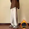 Pantalones de pana estilo americano del fabricante original, forrados de polar y engrosados, pantalones largos casuales rectos y holgados para hombre de alta costura para otoño e invierno