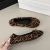 Sapatos Mary Jane, mocassins, sapatos slip-on estilo francês com laço e bico quadrado de verão, novos sapatos rasos de peça única para mulheres 2026