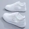 Novos Tênis Esportivos Brancos Versáteis para Primavera e Outono de 2026, Finos, Respiráveis, de Malha Única, com Tiras Elásticas Confortáveis