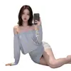 Lingerie sexy, sedutora e pura, sem costas, um ombro só, vestido de manga longa, justo ao corpo, pijamas provocantes e sedutores, estilo desejo puro