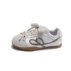 Zapatos casuales de piel genuina 2026 otoño zapatillas para niños zapatos para niños zapatillas deportivas para niñas estilo coreano versátiles zapatos de entrenamiento alemanes