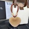 Lindo Conejo Rex Real Peluche Pequeño Corazón de Melocotón Llavero de Coche Colgante Lindo Bola de Felpa Corazón Mochila Escolar Colgante de Bolso Regalo