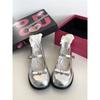 Sapatos de camada única com laço prateado estilo coreano Sapatos femininos de couro pequenos de verão 2023 elegantes com senso francês Mary Jane