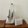 Design casual, bolsa de ombro estilosa de grande capacidade, tendência de moda 2026, bolsa tote simples de nicho para o dia a dia, bolsa de axila para mulheres