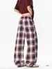 Pantalones de cuadros estilo americano con caída, pantalones casuales para hombre, pantalones retro a cuadros rojos de marca moderna, pierna recta, ligeramente acampanados, hasta el suelo para personas altas