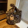 Bolso Tote de Felpa Lindo Transfronterizo de Gran Capacidad 2025 Otoño e Invierno Nuevo Bolso de Hombro Versátil Casual Peludo para Mujer