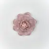 Super fada novo cetim 5cm tecido florzinha tridimensional acessórios para roupas infantis corsage adorno de cabeça flor acessório de grampo de cabelo diy material