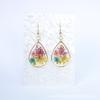 Pendientes de flor seca de epoxi de nueva moda francesa, marco de lámina de oro que conserva el color, pendientes de capullo de flor de epoxi, textura de lujo, temperamento femenino
