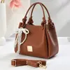 Bolsos Versátiles de Moda para Mujer 2025 Nuevos Modelos Bolsos Cruzados Exquisitos de Alto Valor Bolso de Mano de Moda Bolso Cubo