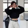 Diseño otoñal chic coreano, con un elegante cuello, espalda abierta con detalles de lazo, corte holgado, largo cropped y mangas largas - una camisa para mujer