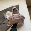 Bolso de mano pequeño de charol plisado estilo funcional de nicho para chica dulce y cool, bolsa cilíndrica con múltiples compartimentos, bolso versátil de un solo hombro o cruzado