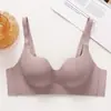 Lingerie Sem Costura para Mulheres com Seios Pequenos, Push-Up Sem Costura, Sem Aros de Metal, Suporte Suave, Sutiã Confortável e Respirável para Mulheres