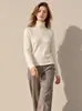 Outono Inverno 2026 Camada Base de Caxemira Gola Alta Suéter Tricotado Feminino Peça Íntima Vazada Camisa Feminina de Caxemira Suéter de Temperamento