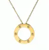 Colar de Disco Grande para Mulheres, Colar Céu Estrelado, 18K Antidescolorante, Design de Nicho, Pingente de Luxo Leve, Colar de Aço Titânio Atacado