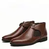 2026 Estilo Cuatro Estaciones Puntiagudos Ligeros Talla Grande 48 Botas de Moda Versátiles de Caña Alta para Hombre Club Nocturno Venta al por Mayor