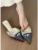 Nuevas sandalias de cordones cerradas, elegantes y cómodas, para 2026, impresionantes zapatos de tacón alto de punta con lunares para mujer