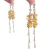 Aretes Florales con un Toque de Alta Gama, Colgantes Asimétricos de Flor de Cerezo, Accesorios Versátiles y Elegantes