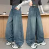 Jeans estilo americano para niños, pantalones de pierna ancha para primavera y otoño, nuevo modelo 2026, pantalones casuales de moda para niños mayores con un look genial y estiloso