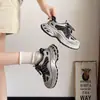 Piel suave casual deportivo malla transpirable robusto lindo que aumenta la altura suela gruesa tenis de papá para mujer