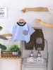 Conjunto de Verão Xadrez com Bolso para Meninos, Roupa Esportiva de Verão para Bebês e Crianças, Conjunto Elegante de Manga Curta para Bebês de 3-4 Anos