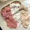 Conjunto de Diadema y Calcetines para Bebé Niña, Lindo Moño Grande, Calcetines con Malla Protectora para Fontanela de Recién Nacido, Calcetines hasta la Rodilla