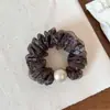 Scrunchie de cetim plissado estilo coreano para mulheres, novo modelo 2026, alta elasticidade, prendedor de cabelo durável, faixa de cabelo, acessório de cabelo elástico