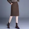 Elegante Falda Midi de Felpa y Gamuza Ajustada a la Cadera para Mujer 2026 Otoño/Invierno Nueva Falda Midi de Cintura Alta que Cubre las Caderas Falda Recta Elegante para el Trabajo