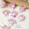 Broche de Acrílico Desenho My Melody Acessório para Mochila Emblema Sanrio Pequeno Presente Criativo