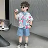 Conjunto de Verano para Niños 2026 Estilo Nuevo Camisa Fresca de Manga Corta de Verano para Niños Ropa de Vacaciones de Verano para Bebés Ropa para Niños