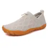 Zapatos de Entrenamiento Alemanes, Talla Grande, Zapatos Casuales para Hombre Estilo Británico, Modernos y Versátiles, Mocasines Deportivos Ligeros Transpirables de Tejido Volador
