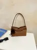 Bolsa Pequeña de Viaje de Alto Nivel para Commuter, Nueva Moda Femenina, Nicho Retro, Bolso de Hombro Individual, Bolso Cruzado, Bolso de Mano para Exteriores