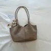 Bolso tote de gran capacidad 2026 nuevo estilo de verano bolso de mano moda trabajo desplazamiento de moda bolso de hombro axila tipo cubo