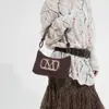Bolsa de Mão Quadrada Pequena Estilo Coreano Popular deste Ano para Mulheres Nova Coleção Inverno 2025 Bolsa de Ombro Xadrez de Luxo Leve Bolsa para Trabalho/Ombro