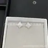 Nuevos Pendientes Chanel Collar de Familia Antigua Pulsera TB Pendientes CD Dior Réplica con Etiquetas Versión Alta Venta al por Mayor de Fábrica
