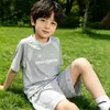 Conjunto Deportivo de Entrenamiento de Verano de Secado Rápido para Niños Niños, Pantalones Cortos Transpirables de Manga Corta, Atuendo Fresco para Niños Mayores