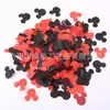 Combina y mezcla varias formas de rellenos de confeti para globos para crear un ambiente de fiesta y decorar el salón de bodas con purpurina.