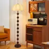 Luminária de chão vintage estilo francês para a sala de estar, novo estilo chinês para o quarto, ambiente de alta qualidade, luminária de chão de tecido retrô americano