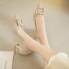 Zapatos individuales estilo Chanel con hebilla cuadrada para mujer 2024 Otoño Nuevo Puntiagudos Tacón grueso bajo Tacón medio Pedrería Tacones altos franceses