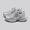 Tênis Dad Shoes Feminino 2026 Outono Novo Malha Respirável Sola Grossa Tênis Esportivo Moda Versátil Calçados Casuais CQ9020