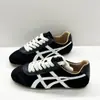 Zapatos Casuales Deportivos Yumoni de Cuero Versátiles para Exteriores Planos Estilo Forrest Gump Negros Zapatos de Correr Alemanes para Entrenamiento para Mujer Suela Suave Zapatos de Tabla