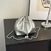 Bolsa de balde com corrente de pérolas bolsa de ombro única personalizada com cordão mini bolsa feminina verão nova sensação de alto padrão bolsa transversal transfronteiriça