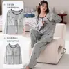 Pijama feminino de algodão para primavera e outono, de manga longa, com sutiã embutido, apresentando um design fofo de desenho animado, decote redondo e pode ser usado como roupa de casa ou roupa externa.