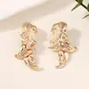 Estilo palacio flor Yiwu joyería comercio electrónico popular moda transfronteriza elegante versátil aretes de lujo ligero aretes para mujer